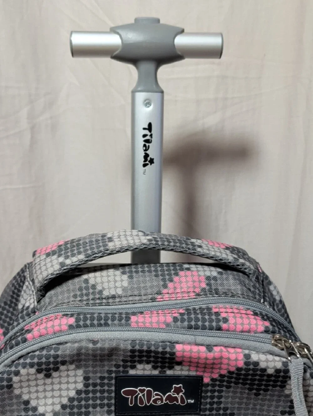 Tilami Girls Gray & Pink Heart Print Backpack With Wheels And Pull Handle